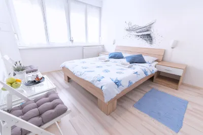 The Dots Hostel Hotel a 