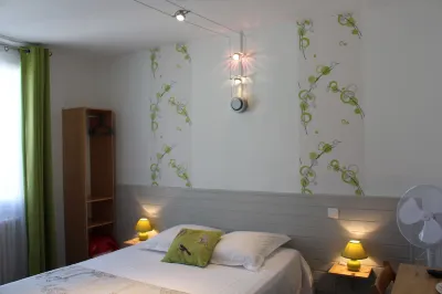 HÔTEL D’ORLÉANS ANGOULEME Hôtels à : Gond-Pontouvre
