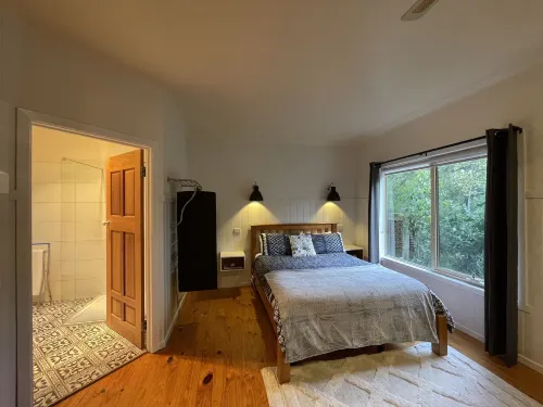 Tindoona Cottages - 4-Star