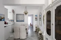 Ricos Two Bedroom House - Naoussa Paros Hotels in Naousa