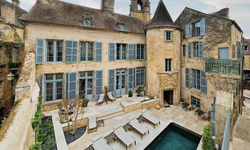 Le Petit Manoir