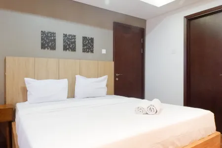 3Br Luxurious and Elegant Apartment at Grand Sungkono Lagoon
