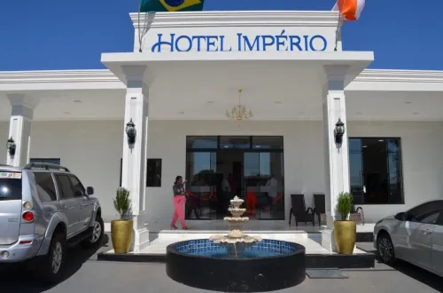 Hotel Imperio - Pools