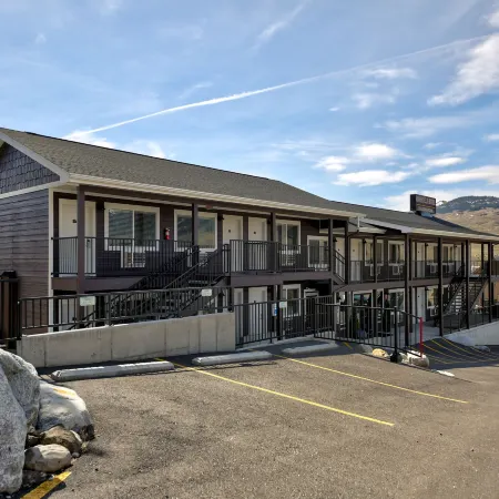 Roosevelt Hotel - Yellowstone