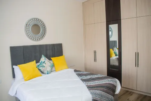 โมเดิร์นลิฟวิ่ง 1 BR - ยิม & สระว่ายน้ำ - ใกล้ YAYA
