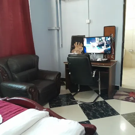 GR City Hotel