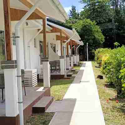 Le Relax Beach Resort Hotel Exterior