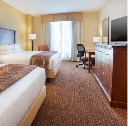 Drury Plaza Hotel Mt Vernon Отели в г. Джефферсон