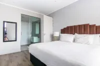Sandton Smart Apartment Fifteen