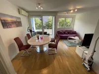 Large Modern 75m2 Flat and Free Parking Hotels in Samobor