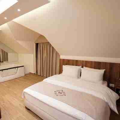 Batroun Boutique Suites Rooms