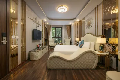 Bao Ngoc Hotel Linh DAM Hotels in Quan Hoang Mai