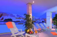Ringhotel Loew's Merkur - Pools