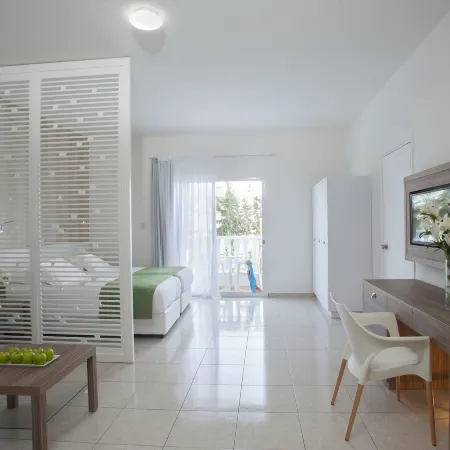 Princessa Vera Hotel Apartments