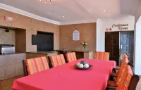 Indlovukazi Guesthouse - breakfast