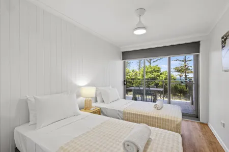 Malibu Apartments Отели рядом с достопримечательностью «Мулулаба Бич»