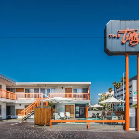 The Tangerine - a Burbank Hotel