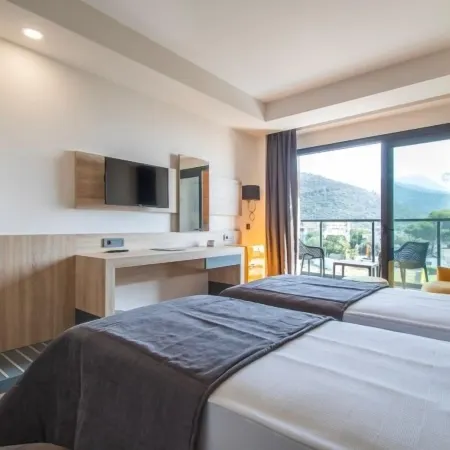 Maia Luxury Beach Hotel & Spa