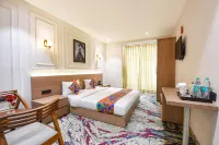 FabHotel Prime Siya Residency - Nr Karkardooma Metro Station Anand Vihar 주변 호텔