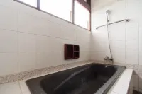 RedDoorz Syariah Near Kawasan Saribu Rumah Gadang Solok Selatan