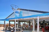 Ocean View and Luxurious Amenities - Stunning Coastal Haven Hotel di Surfside Beach