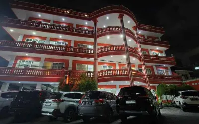 OYO 696 하사나 레지던스 샤리아 DUCK RC DDR 주변 호텔