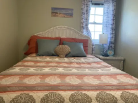 2BR1BA Close to Beach! Ocean Lakes! Golf cart incl. BR Remodeled. Newly Painted.