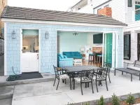 Harbor View and Spacious Patio - Beautiful Balboa Island Getaway