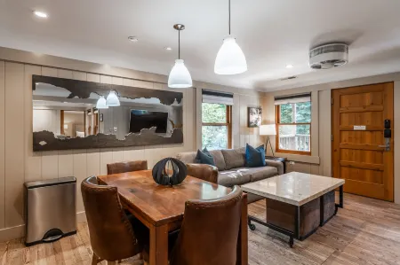 Spacious Cottage with Gourmet Kitchen and Porches - Charming Accessible Haven