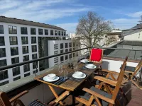 Art Apartments
