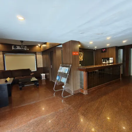 Hotel Rail View Отели в г. Бхубанешвар