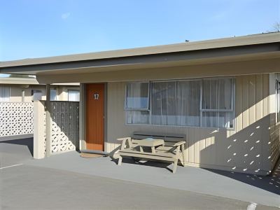 Trentham Motel