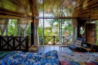 HomeTa Homestay Hotels in Lộc Phát