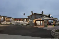 海灘木板路火炬酒店