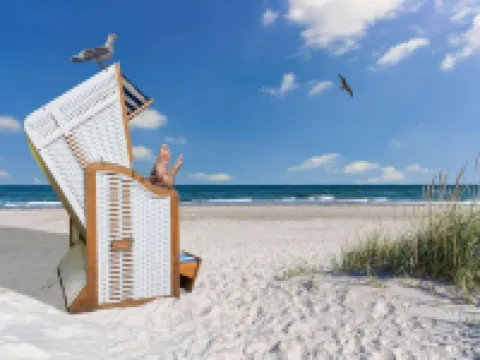 ゲラウミゲ ヴォーヌング ミット ガーデン イン ツィングスト ツィングシュトのホテル