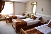 Garni Hotel Lav Hotels in Нови Бановци