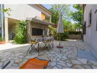 Apartments Dora Hotels in Bribir