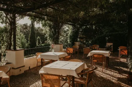 Hotel Posada de Valdezufre