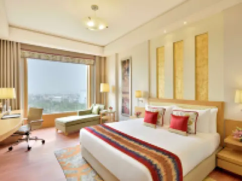 Radisson Noida Hotels in Noida