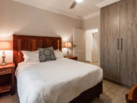 Camelot Guest House & Apartments Hotels in Southern DC