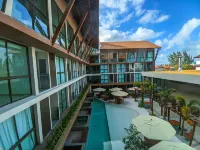 Sunny Hall by Aft
