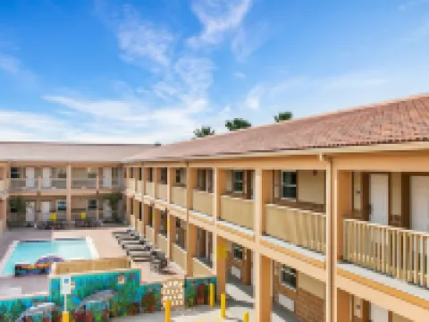 德爾芬小屋 南帕諸島酒店