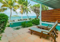 Tamarind Reef Resort Spa & Marina Hotel a Northcentral