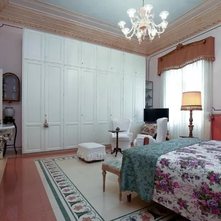 B&B Flora House