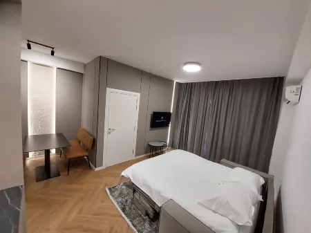 Executive Suites by Modern Living Отели рядом с достопримечательностью «Спомен куќа на Мајка Тереза»