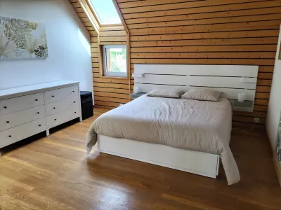 Holiday Home, Rosa Granite Coast, 6 Persons Hoteles cerca de Costa de granito rosa