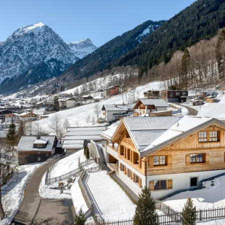 Chalet GM in Brand with 5 Bedrooms and 4 Bathrooms
