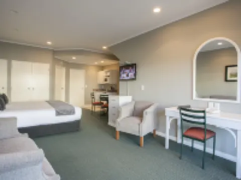 Cornwall Motor Lodge Hotels in Palmerston North