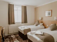 The Prince of Wales Hotel Berkeley, A38 M5 Hotels in Berkeley