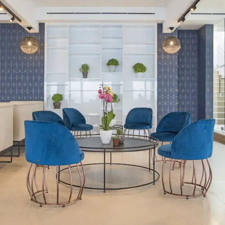 Ray Hotel Corfu Отели рядом с достопримечательностью «Автовокзал»
